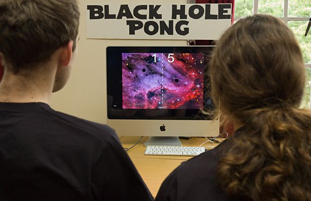 Black Hole Pong Players 2